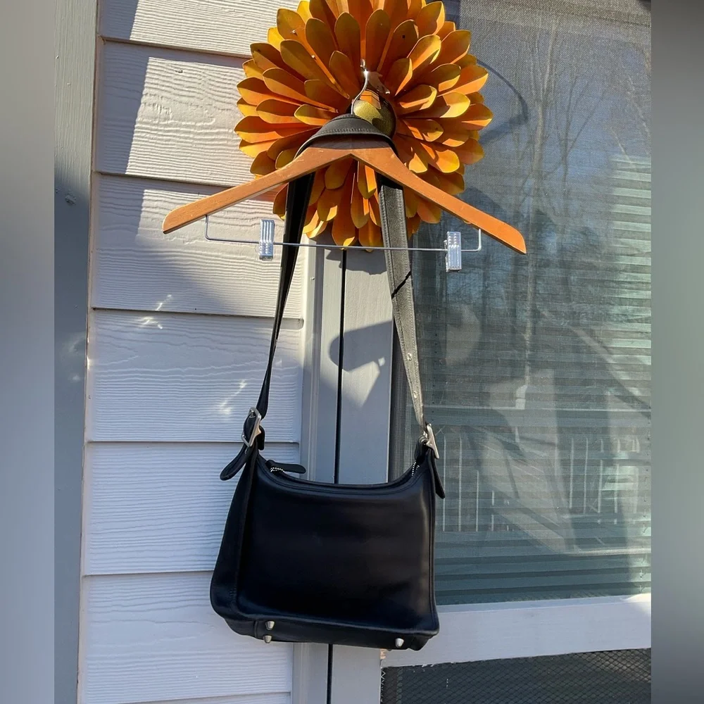 Vintage Coach Legacy Black Leather Shoulder Bag - Picture 3 of 13